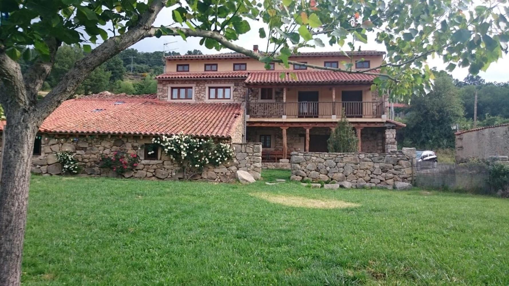 Casa Rural La Tablilla Y La Terraza Navalperal de Tormes ภายนอก รูปภาพ