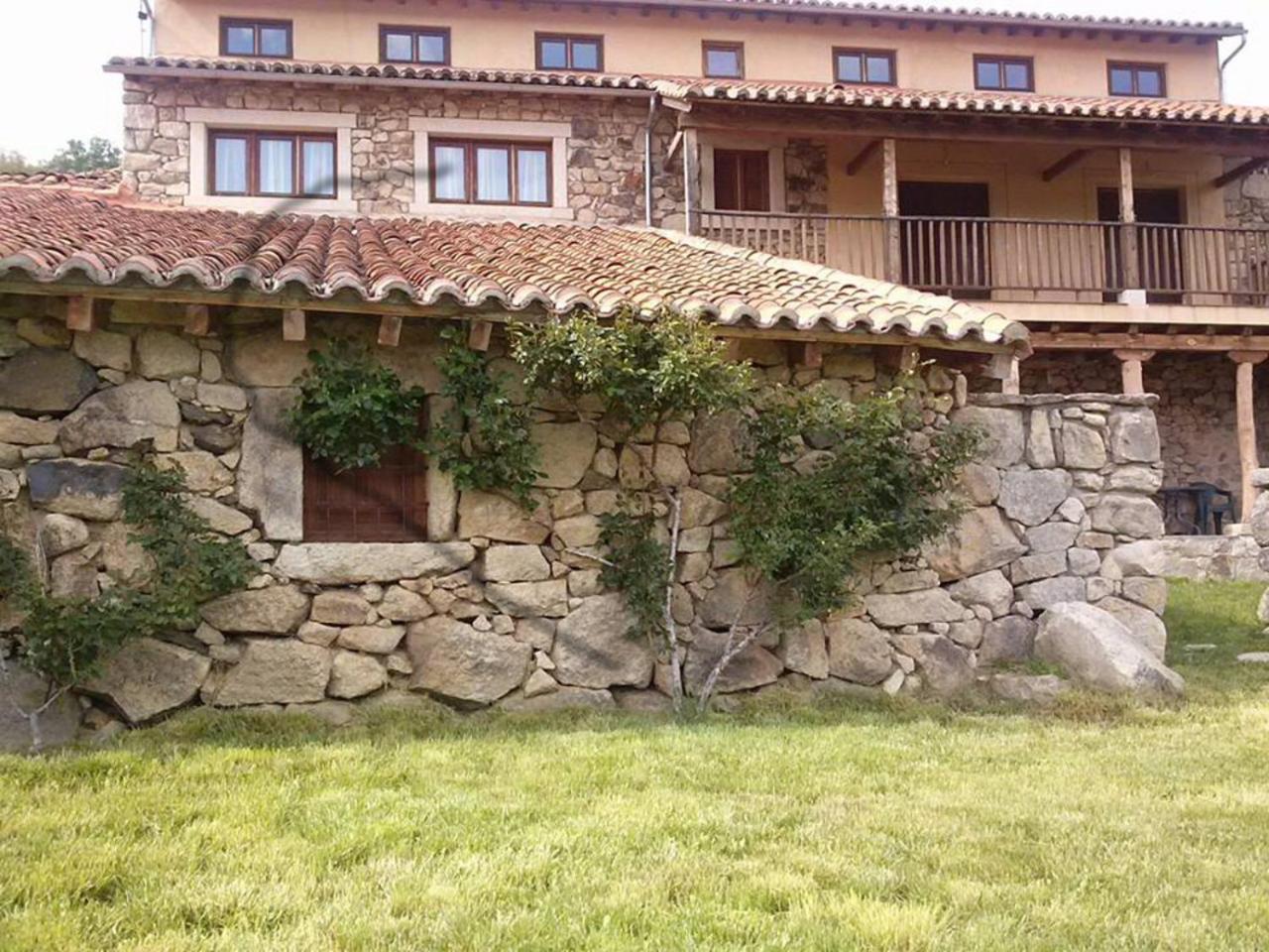 Casa Rural La Tablilla Y La Terraza Navalperal de Tormes ภายนอก รูปภาพ